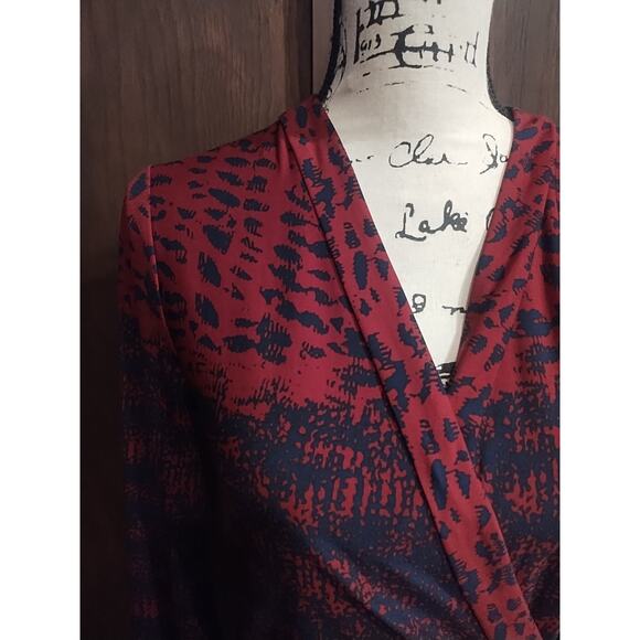 BCBG Max Azria Maroon Navy blue Animal Print Wrap Tie Dress Size Small career - Picture 2 of 11